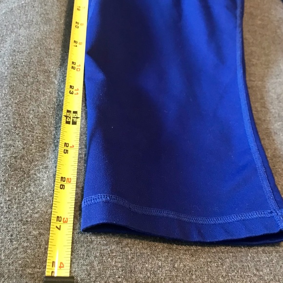 ADIDAS 🌟HOST PICK🌟 Capri Leggings - Blue Medium - Picture 12 of 12